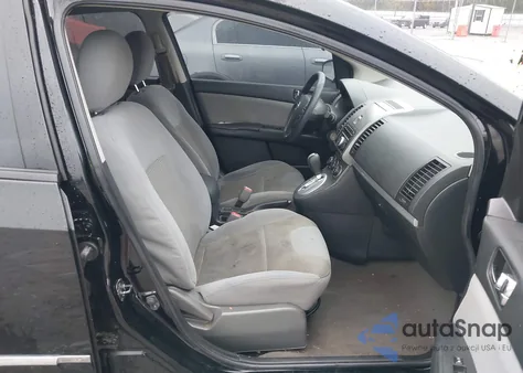 2011 Nissan Sentra 2.0S z USA, uszkodzony, nr VIN 3N1AB6AP3BL692213